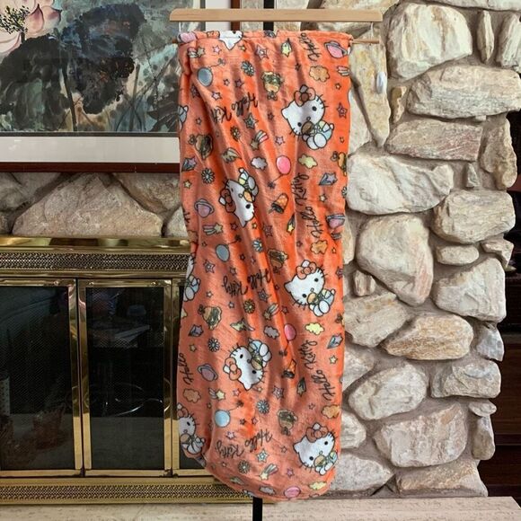 Hello kitty cloud throw blanket hamburger theme summer hellokittycore - Picture 3 of 10